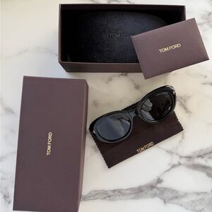 Tom Ford Lily Sunglasses